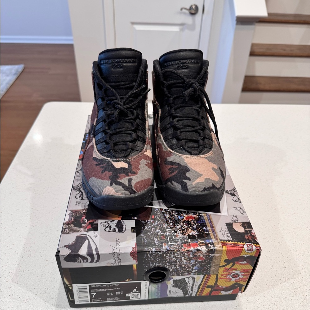 Jordan 10 Retro Desert Camo men size 7 / women’s 8 an excellent condition!